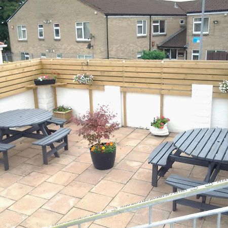 Lady Charlotte Guest Rooms Triple Rooms Dowlais 외부 사진