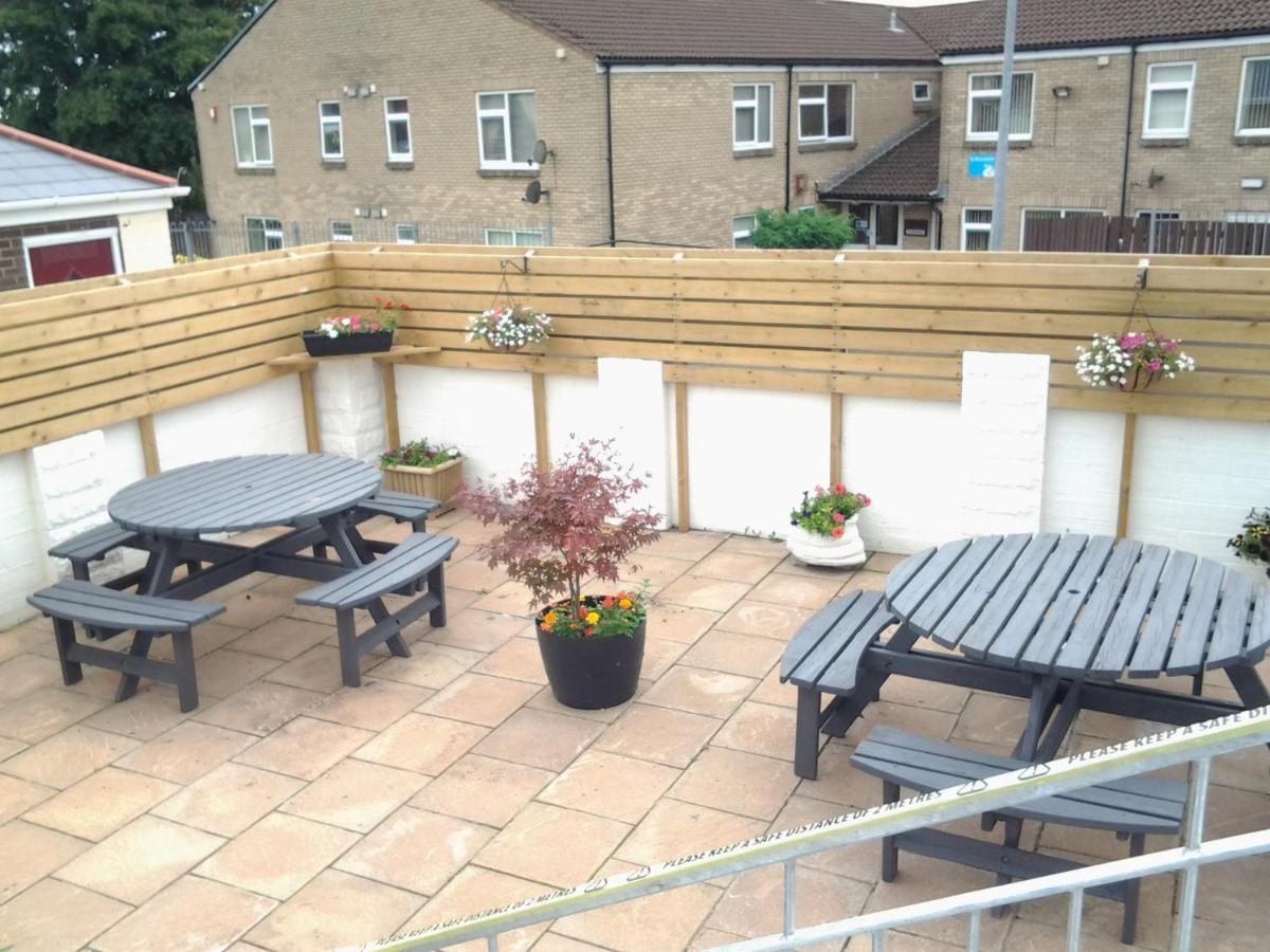 Lady Charlotte Guest Rooms Triple Rooms Dowlais 외부 사진
